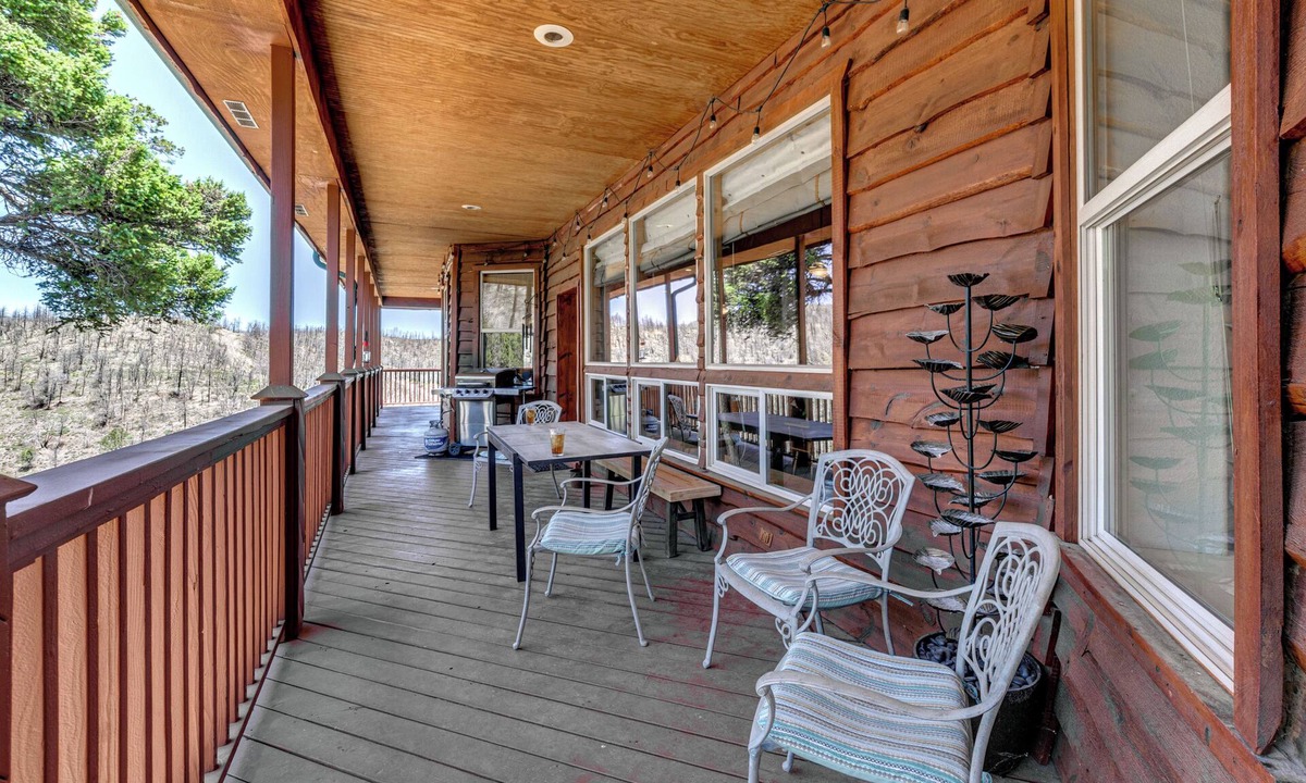 Ruidoso Cabin | 19 Mi to Ski Apache! Cozy Ruidoso Digs Near Dtwn