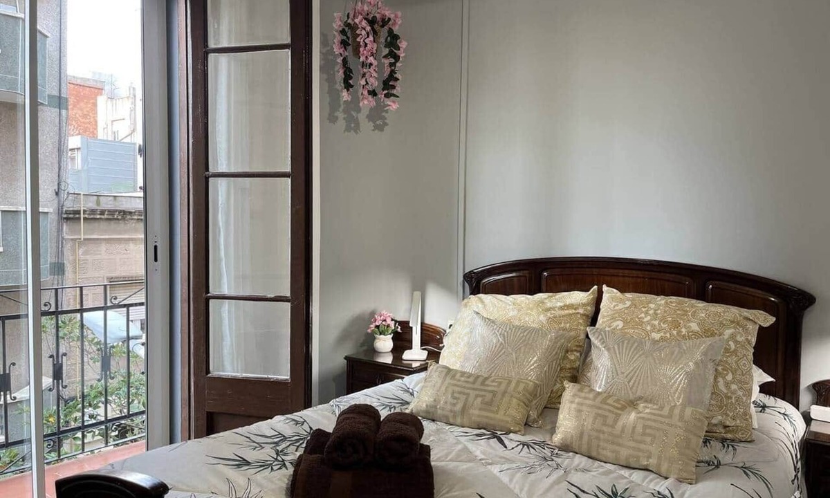 Collblanc y La Torrassa Apartment | Apartment 4 Bedrooms 15' Fira Bcn