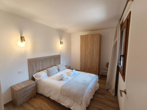 Cires Apartment | Apartamentos turismo rural Casa Ensalasa Castarné