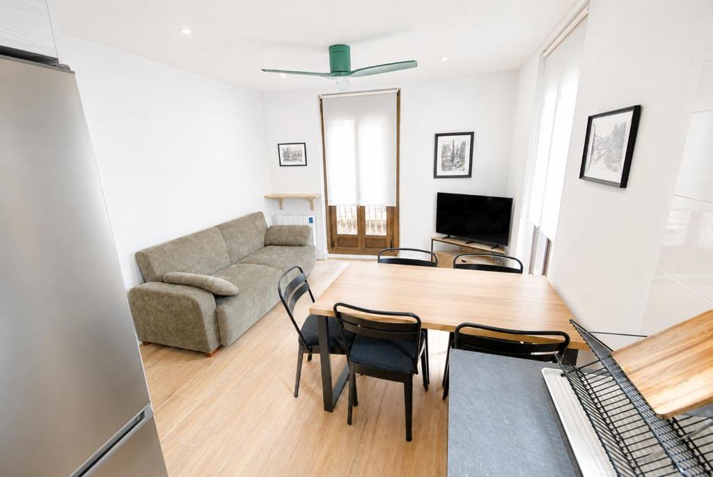 La Pobla de Segur Apartment | Apartaments Angelina