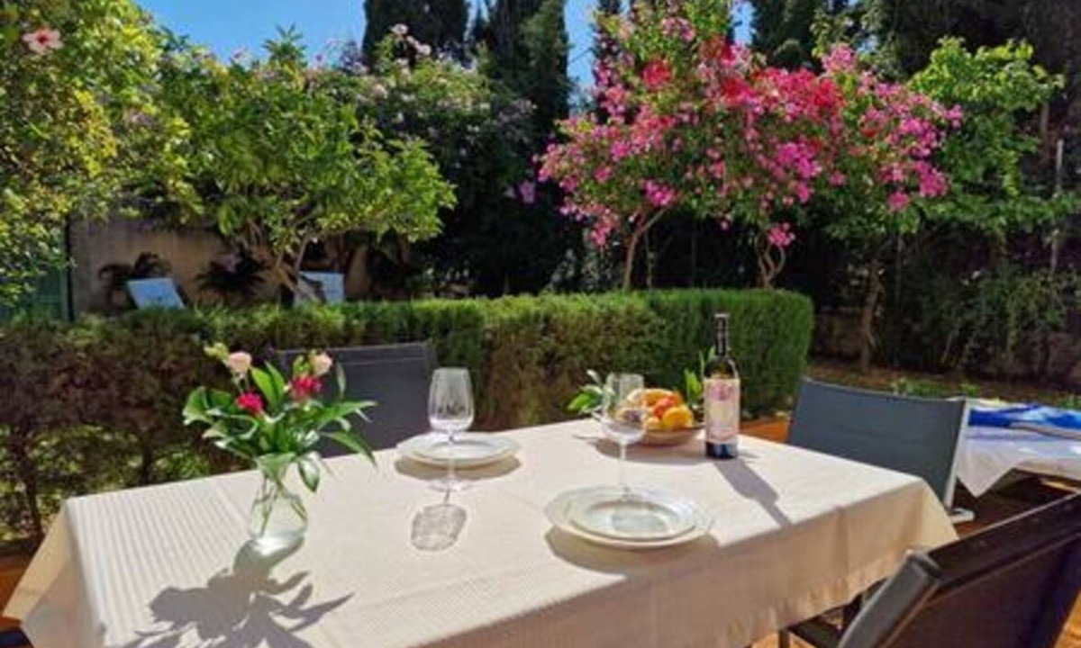 Puerto de Soller Apartment | Apartment Bougainvillea, a beautiful apartment just a few steps from the beach.