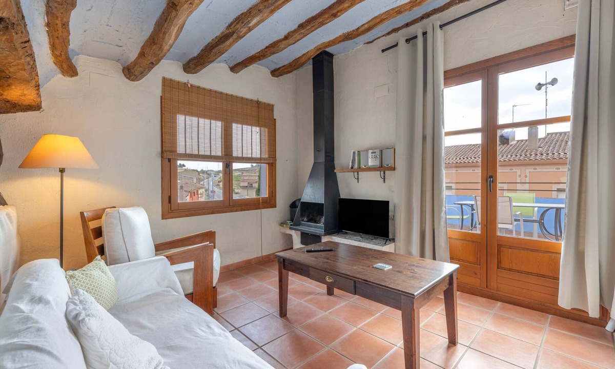 Barbera de la Conca House | Apartment 'Cal Capdevila Blau' with Mountain View, Wi-Fi and Air Conditioning