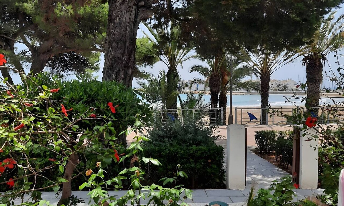 Alcossebre Apartment | Apartment 'Frente Al Mar' with Sea View, Balcony and Wi-Fi