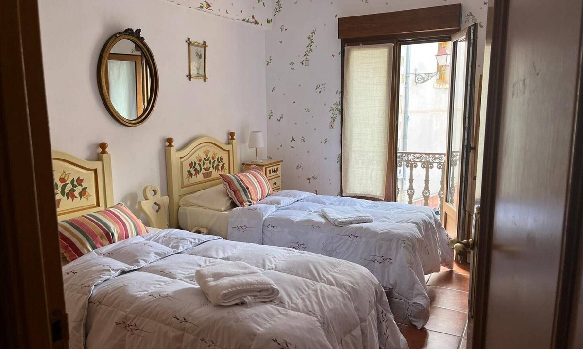 Riaza House | Apartment on Riaza’s Plaza Mayor with Balcony and Church Views