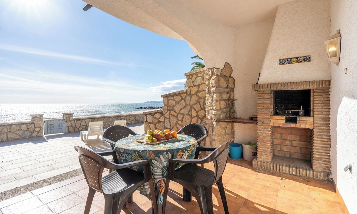 Mont-roig Bahia Apartment | Apartment 'Surf Bahia 2' with Sea View, Wi-Fi and Air Conditioning