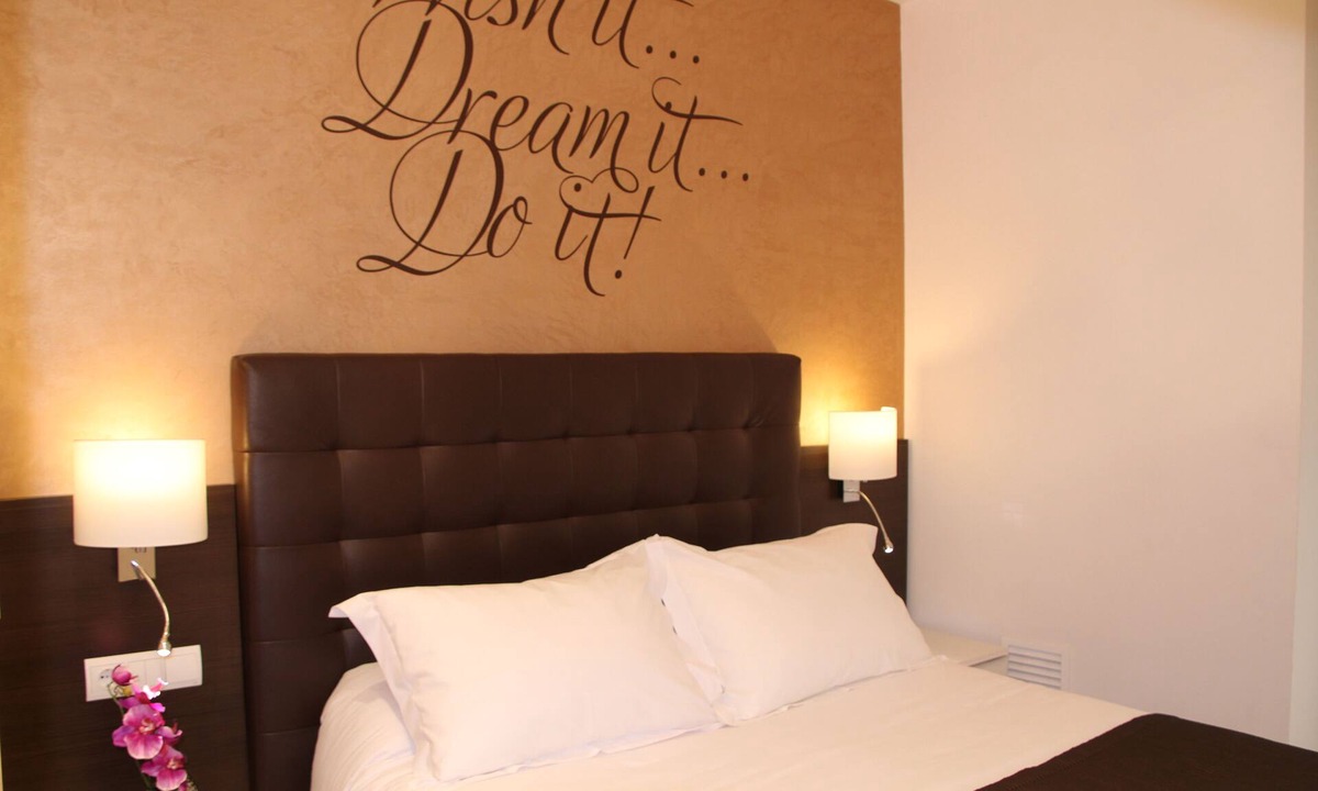 La Font de la Guatlla Apartment | BARCELONA | 2 BEDROOM APT ¦