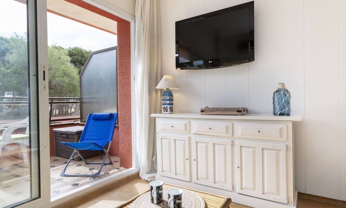 Aiguablava Apartment | Beautiful apartment for 4 guests with pool, WIFI, A/C, TV, pets allowed, panoramic view and park.