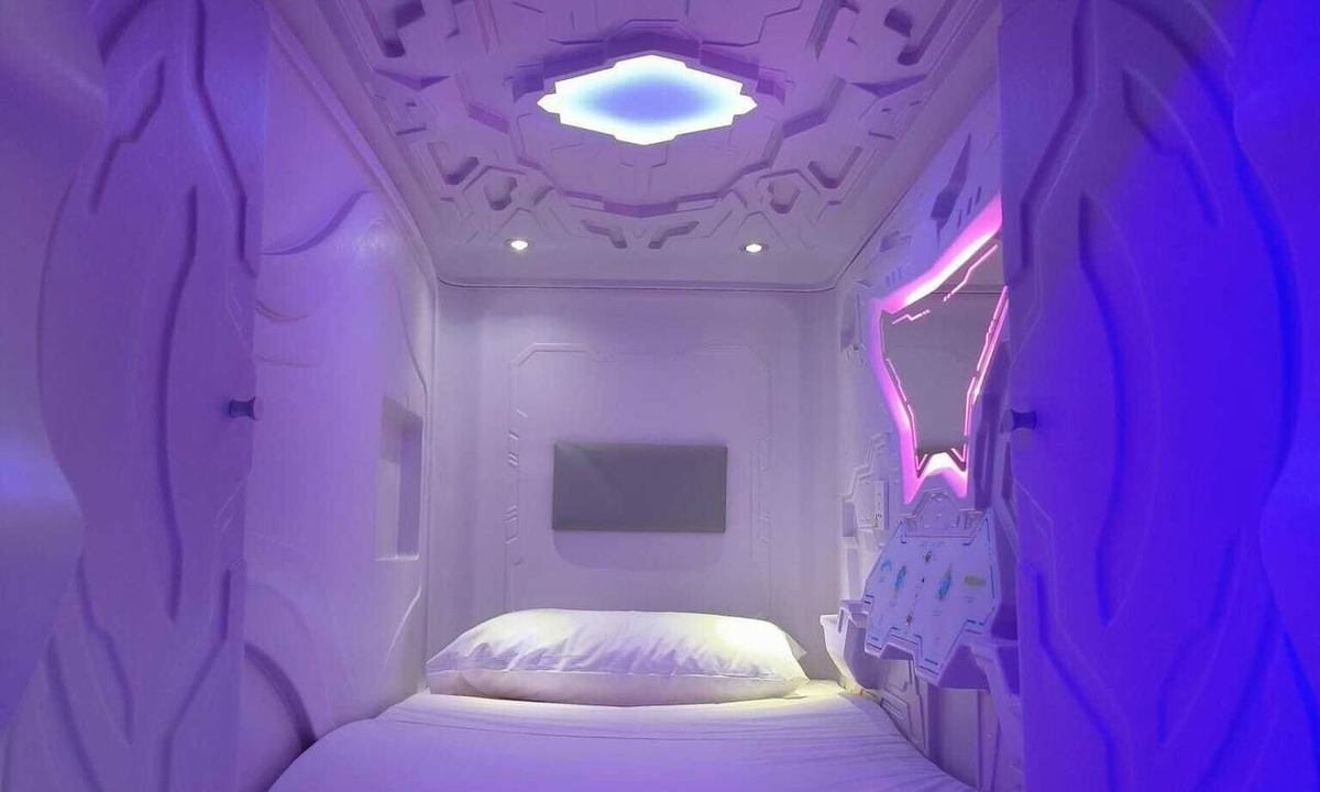 Arrancapins Hotel | Capsule Inn Valencia Hostel