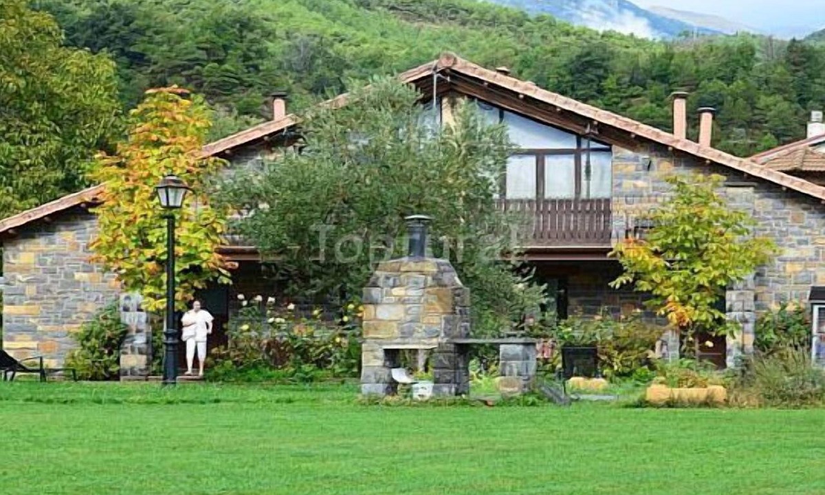 Puertolas Cottage | Casas rurales La Ribera for 6 people