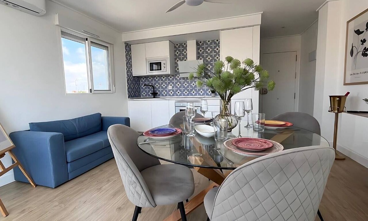 Santa Pola Apartment | Charming flat 500 metres from the beaches