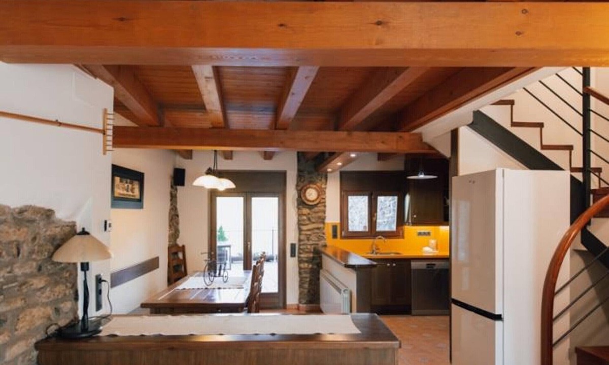 Montardit de Baix Villa | Charming mountain house, pets welcome