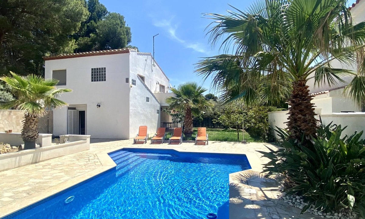 Calafat Villa | Charming Villa w/Private Pool, Near Beach, Perfect for Families & Groups, L'Ametlla de Mar