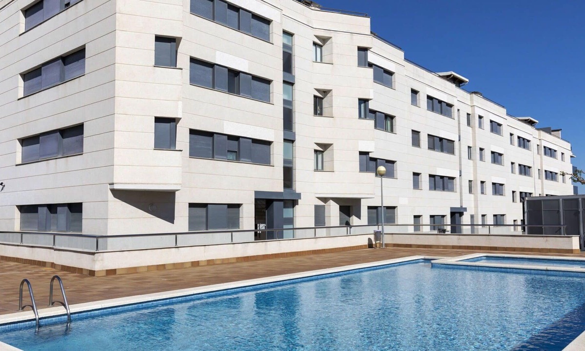 Pedrinya Apartment | Cosy apartment for 4 people with WIFI, TV and terrace