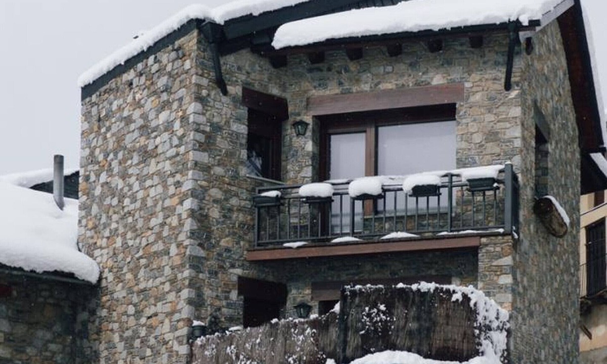 Espot Villa | Cozy House near Aigüestortes Park, 6 ppl, Pets welcome