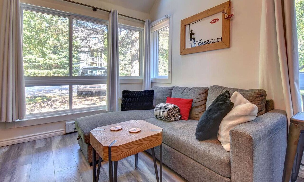 Mont-Tremblant Pedestrian Village Condo | Cozy Lodge in the Mont Tremblant Ski Village