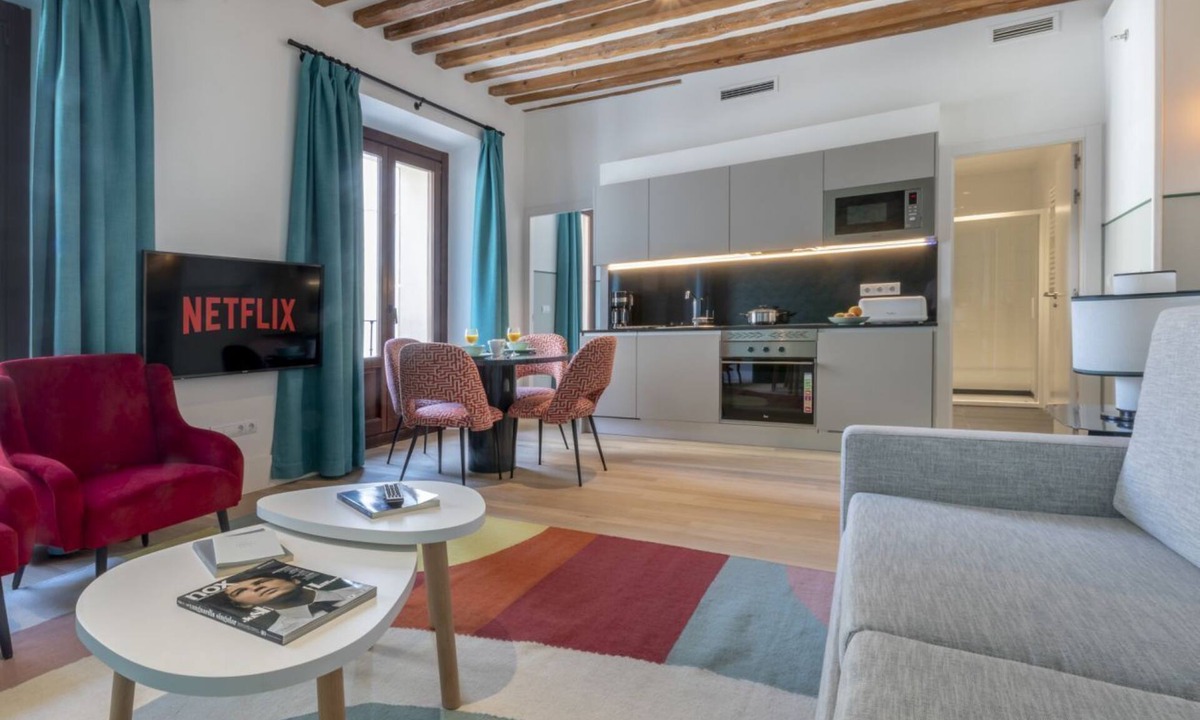 Chueca Apartment | Dlx 1 Dorm · Dlx 1 Dorm · Dlx 1 Dorm · Deluxe 1 Bedroom Apartment - Chueca