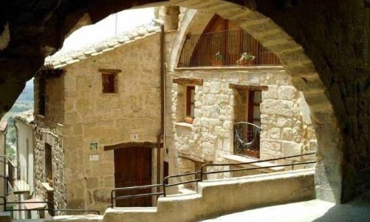 Horta de Sant Joan Apartment | El Racó de les Grases for 8 people
