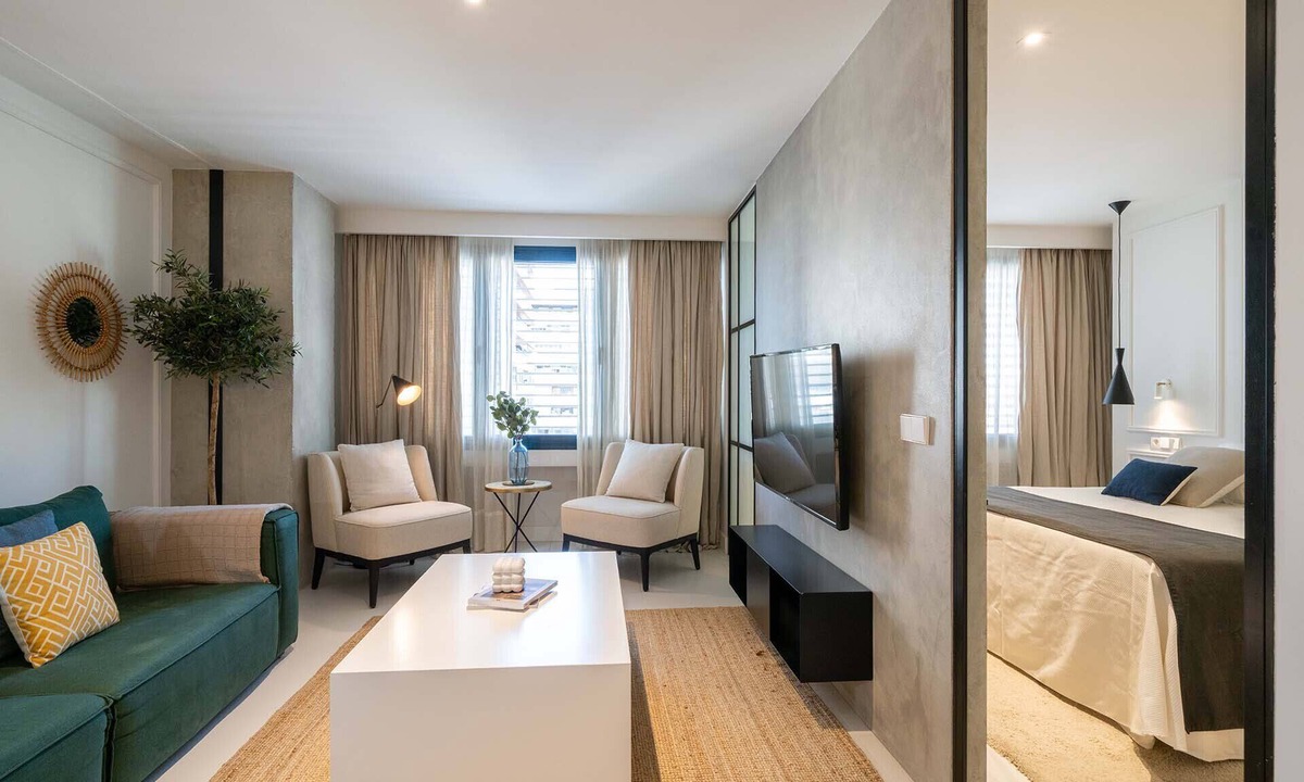 Castillejos Apartment | Eurobuilding 2 - Stylish accommodation in Castellana/Bernabéu by SharingCo
