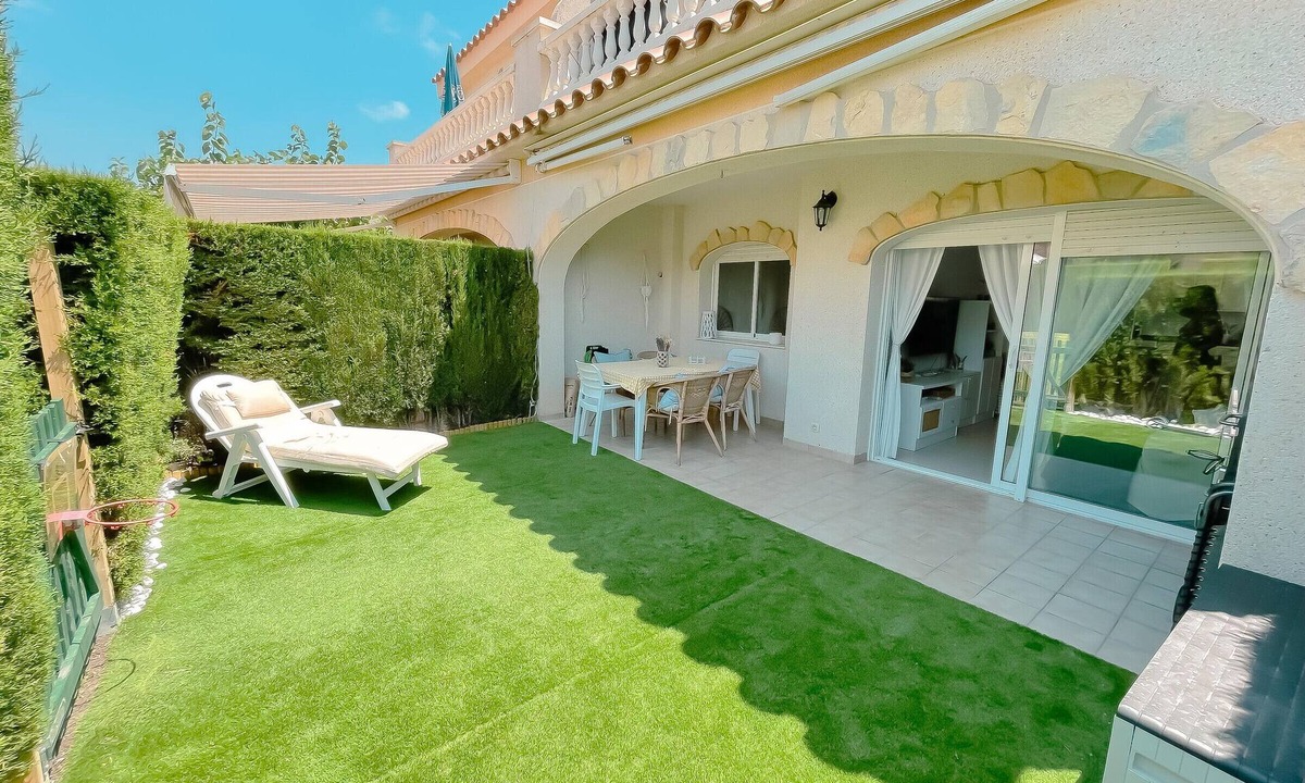 Miami Platja Apartment | Ground floor relaxing apartment - 4 guests