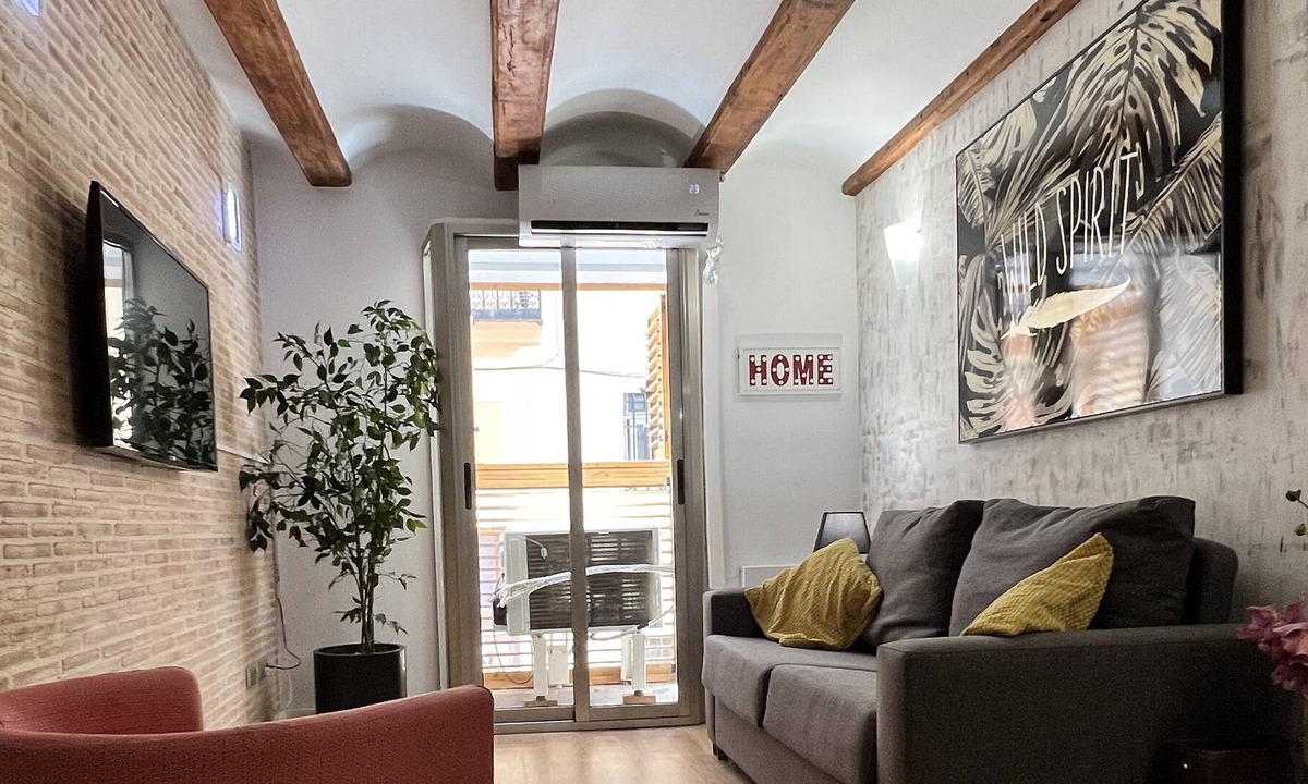 Barrio del Carmen Apartment | Hermoso Apartamento El Olivo en Valencia, El Carmen