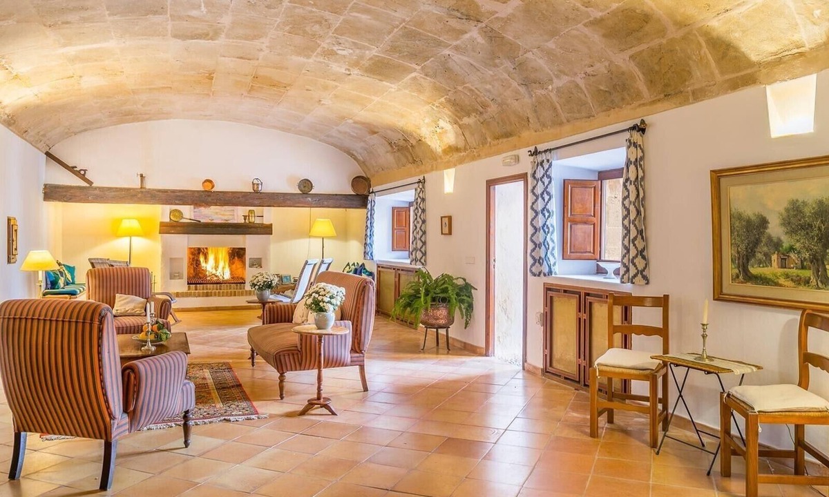 Andraitx House | Historic Finca in Mallorca with Swimming Pool. 12 Guests