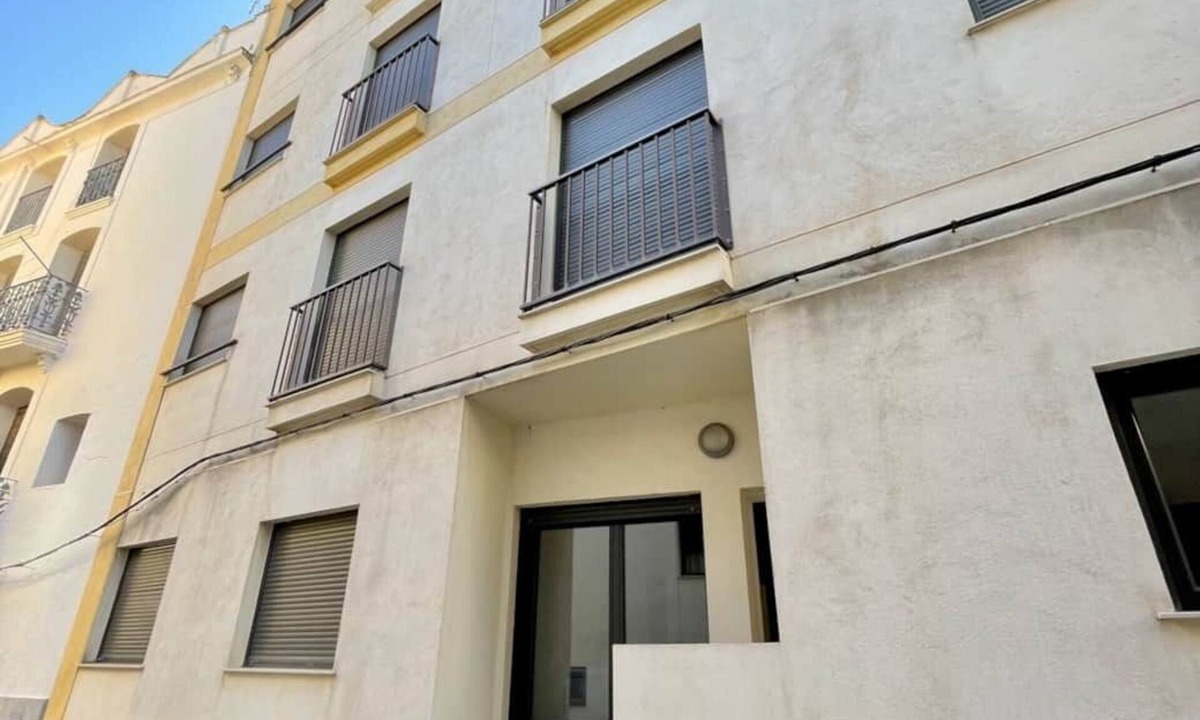 Lucena del Cid Apartment | Holiday Appartement in Lucena del Cid- Basement A Ref 049