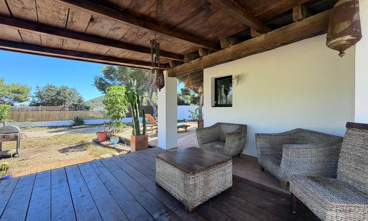 Sant Josep de sa Talaia House | Holiday Home 'Can Jondalet' with Mountain View, Wi-Fi and Air Conditioning