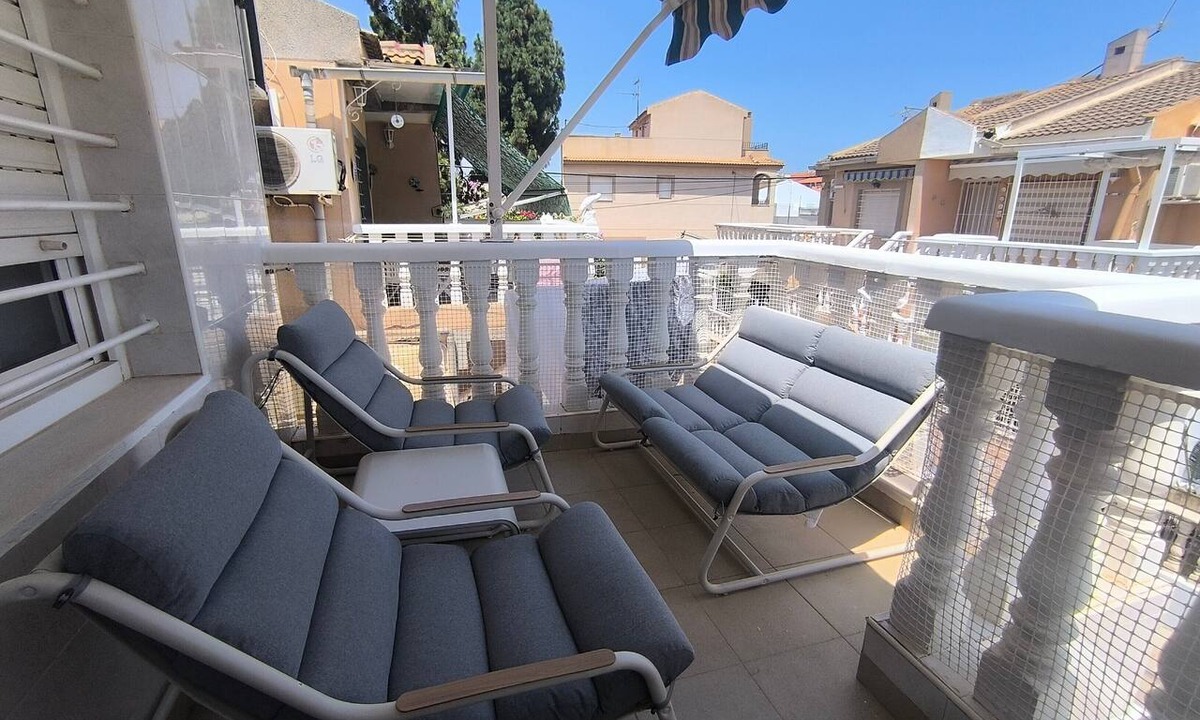 Molino del Chirrete House | Holiday Home 'Pedro Mar Menor' with Balcony, Wi-Fi and Air Conditioning