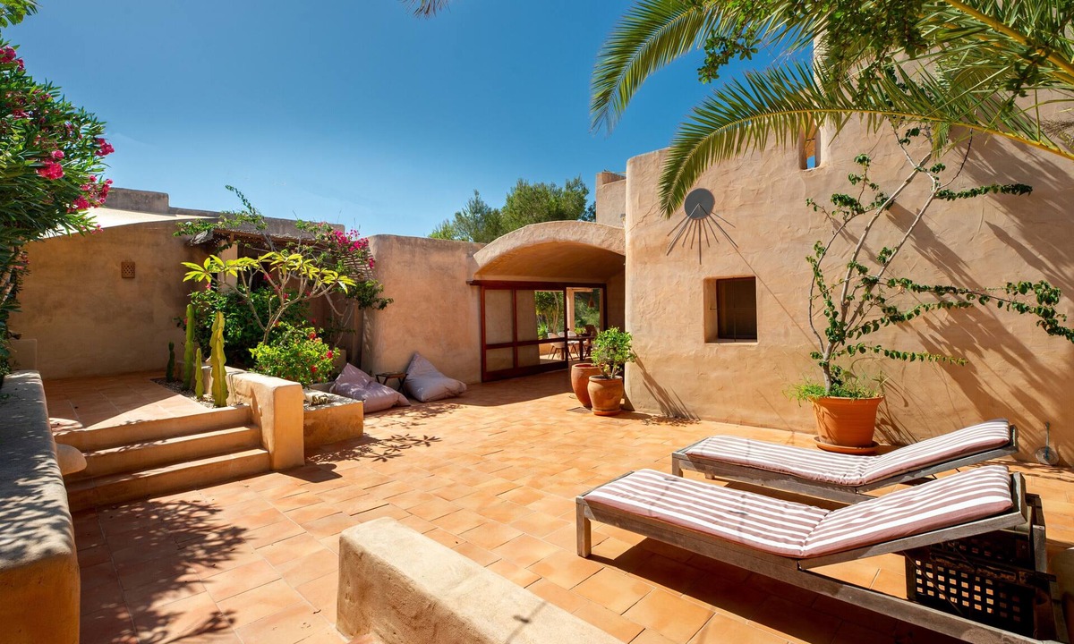La Savina House | Holiday Home "Sa Paret Nova" with Sea View, Private Garden & Wi-Fi