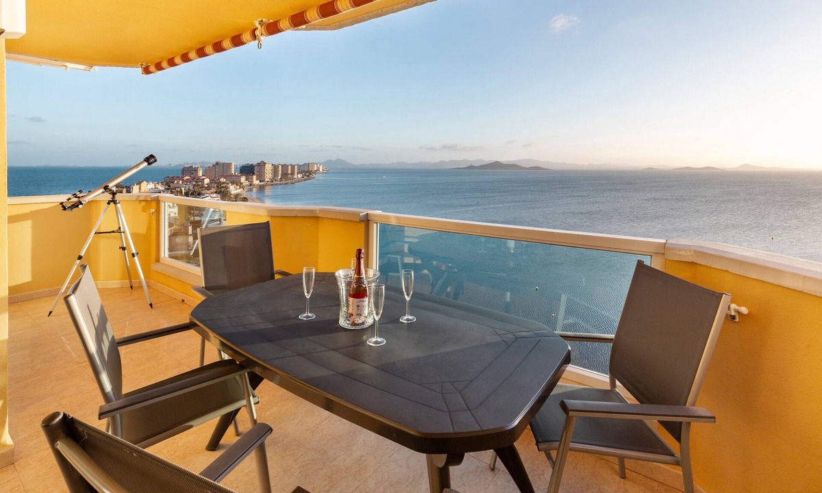 Cartagena House | Holiday Home 'Playa Príncipe Beach La Manga' with Sea View, Wi-Fi and Air Conditioning
