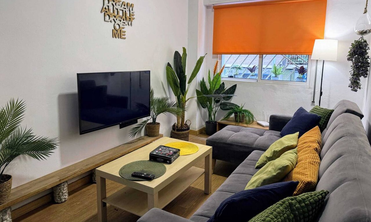 Diputacion de Cartagena Casco Apartment | Homerez - Spacious Apartment in Central Cartagena