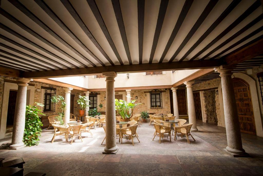 Belmonte Hotel | Hospedería Real Casona la Beltraneja