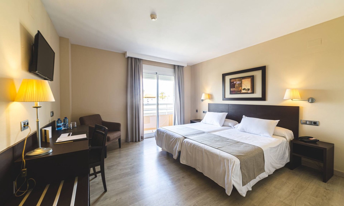 Los Alcazares Hotel | Hotel Cristina