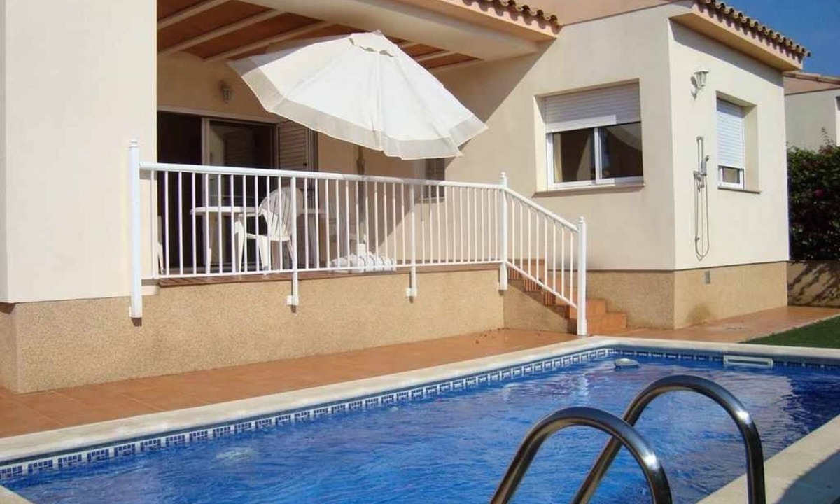 L Almadrava House | House with private pool 25min from the beach Port aventura