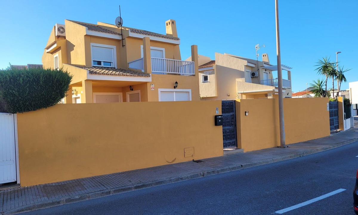 Cabo de Palos Ski Chalet | Independent villa 50 meters from the beach and coves