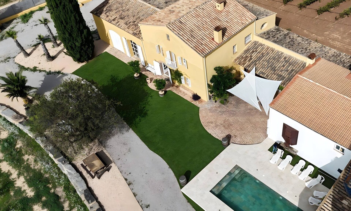 San Martin Sarroca House | Lidia Rural House for Groups: Pool, Views & Unique Experiences