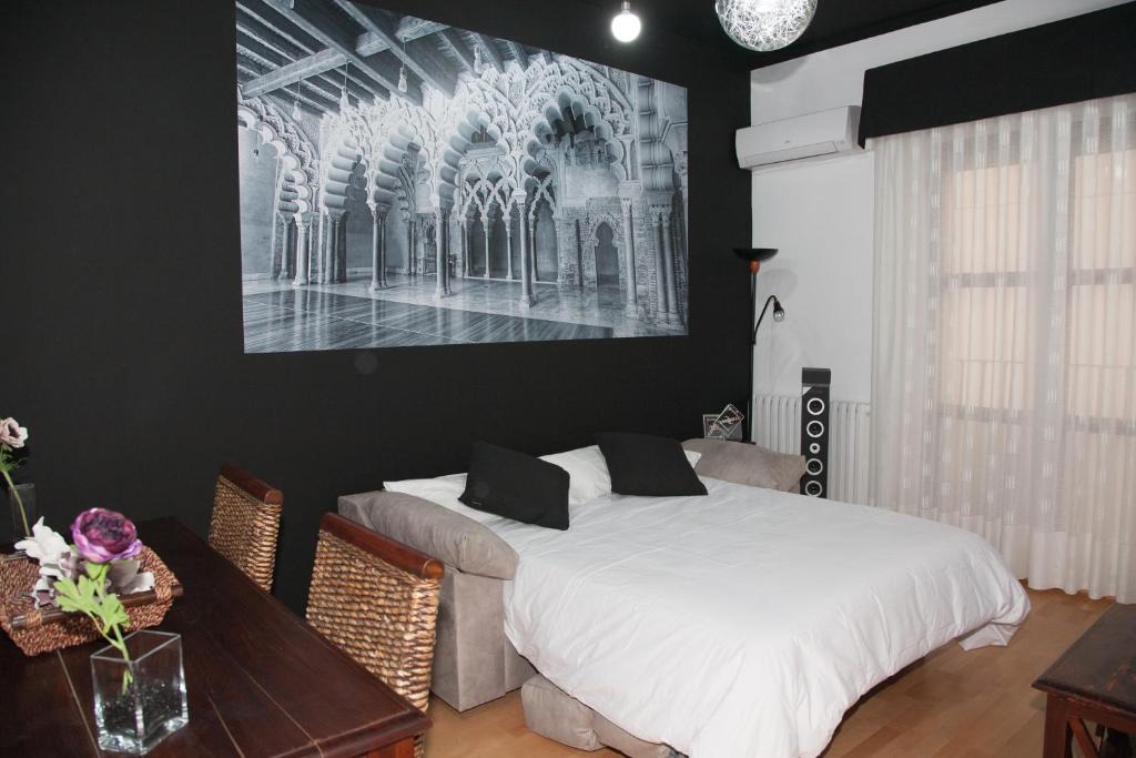 Zaragoza Old Town Apartment | Lucero Dos Catedrales