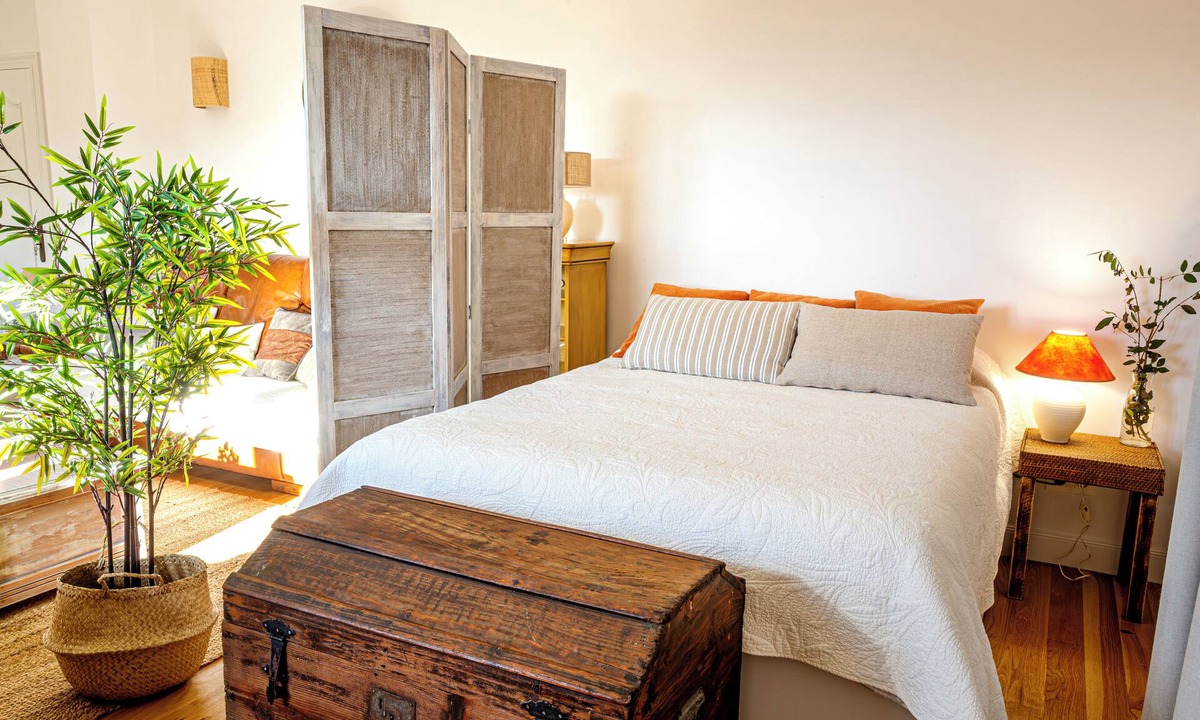 Mallabia Apartment | Maran Home Room in an Independent Apartment