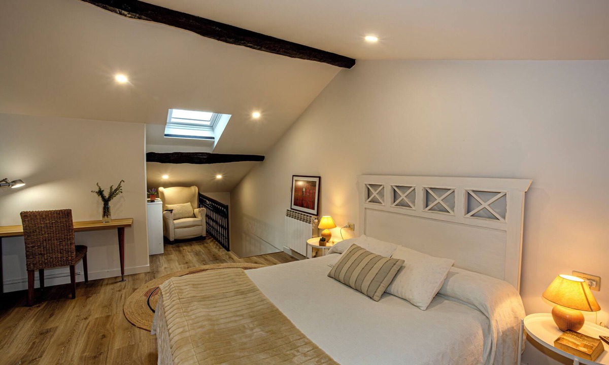 Mallabia Apartment | Maran Home Room in Duplex