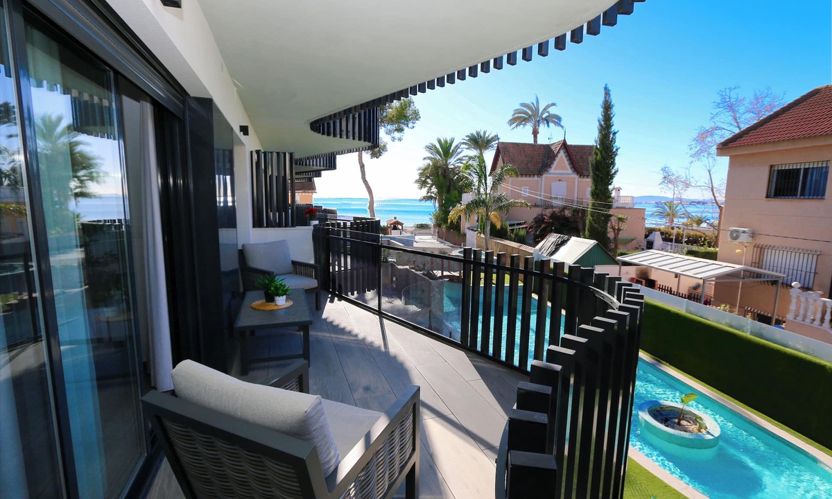 Los Cuarteros Apartment | Marau Beach directly on the beach and Mar Menor