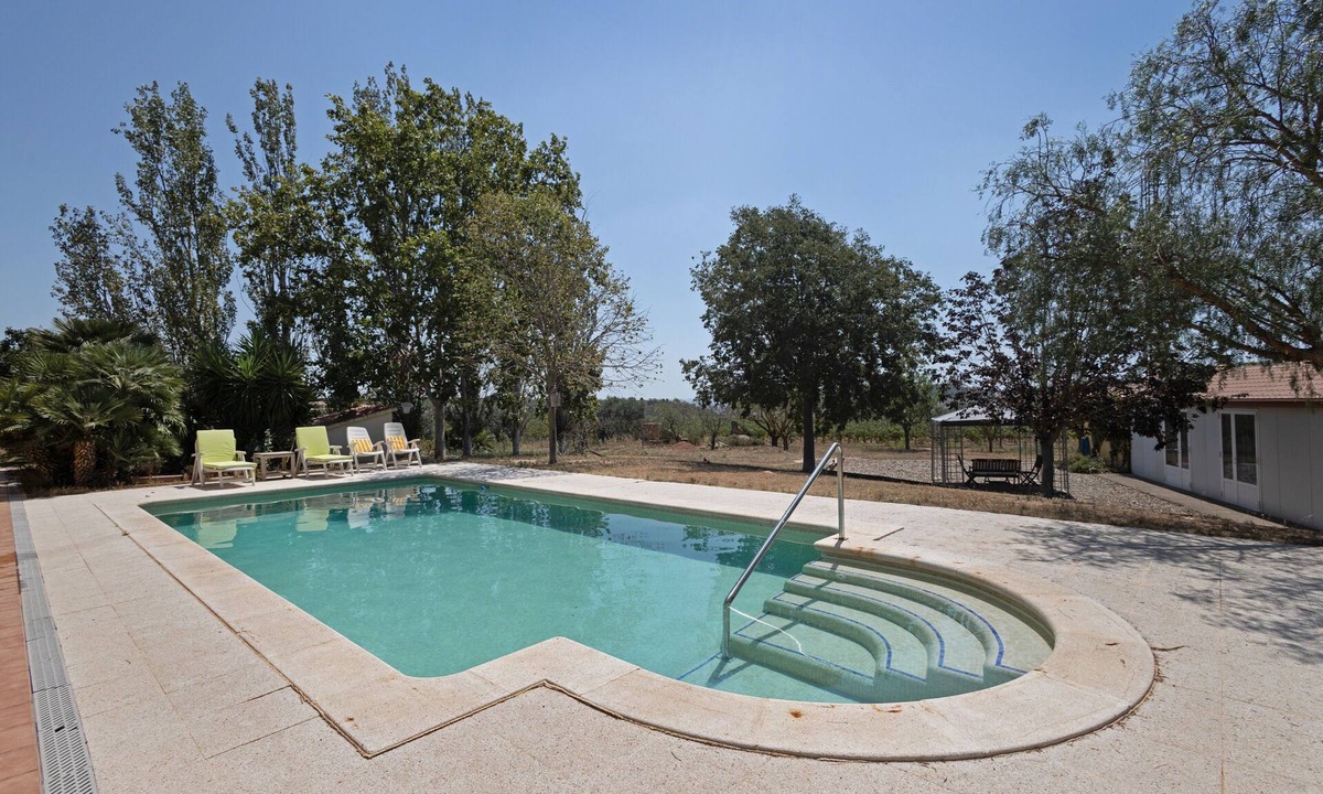 Vilobi Del Penedes Villa | Masia 'La Geneta' with Private Pool, Wi-Fi, and Air Conditioning