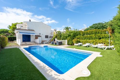 Les Tres Cales Villa | Masia Llacuna