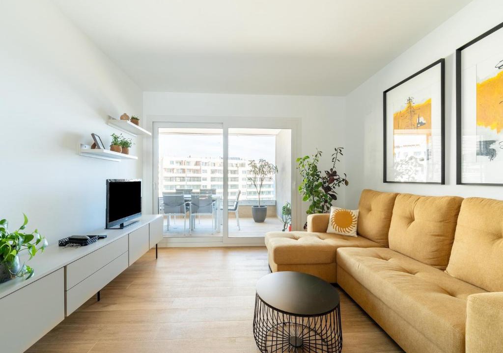 Punta Prima Apartment | Modern Coastal Gem, Torrevieja