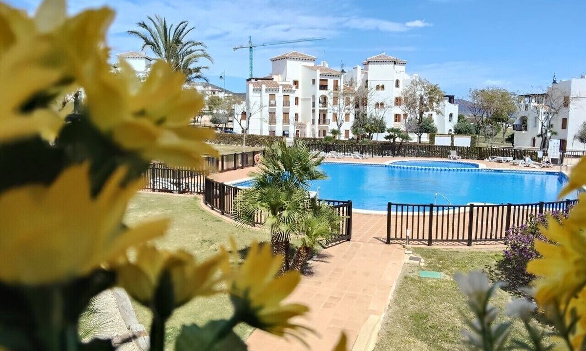 Caserio Los Tarquinos Apartment | Modern Golf Residence | Disney+ | High-Speed WiFi | Pool