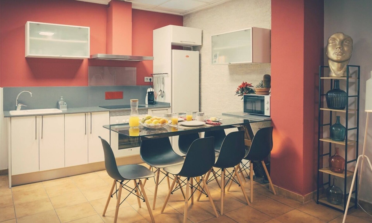 Castello de la Plana House | NEIGHBORHOOD HOUSE