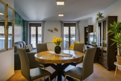 Jaca Apartment | OTAL URBAN de "Casa Otal"