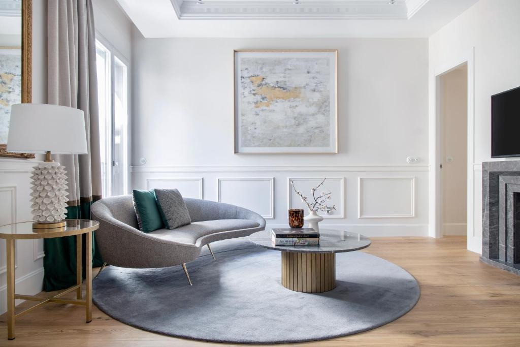 Embajadores Apartment | Palacio Tirso de Molina - THE ARC COLLECTION