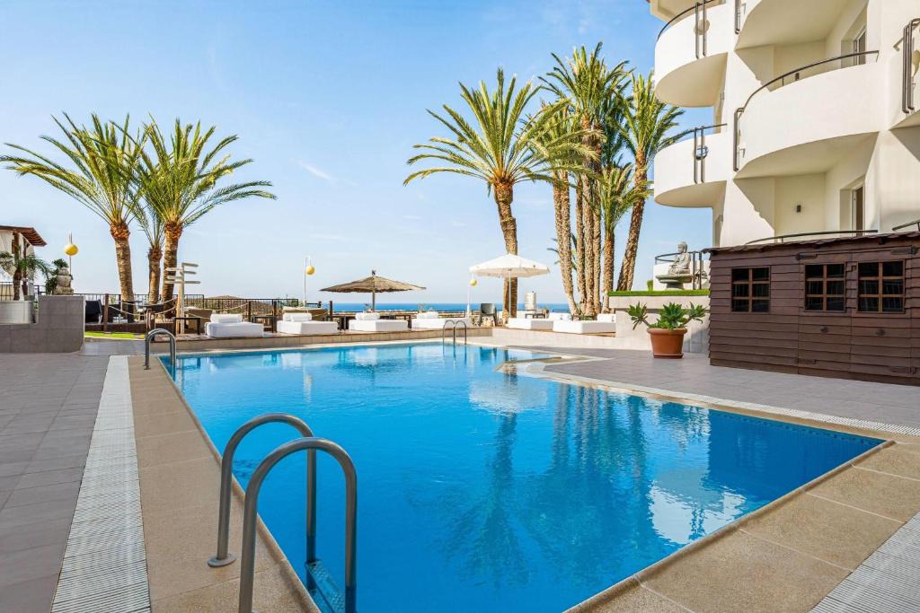 Puerto de Mazarron Hotel | Ramada Resort by Wyndham Puerto de Mazarron