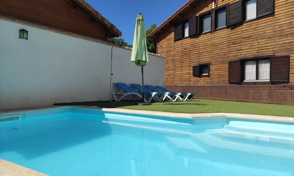 Cobisa House | Rural House 'La Dehesa y Dehesa2' in Toledo, Mountain Views, Up to 21 Guests