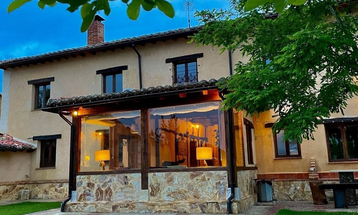 Saldana House | Rural House 'La Manzana' in the Palencia Mountains, Saldaña, Palencia